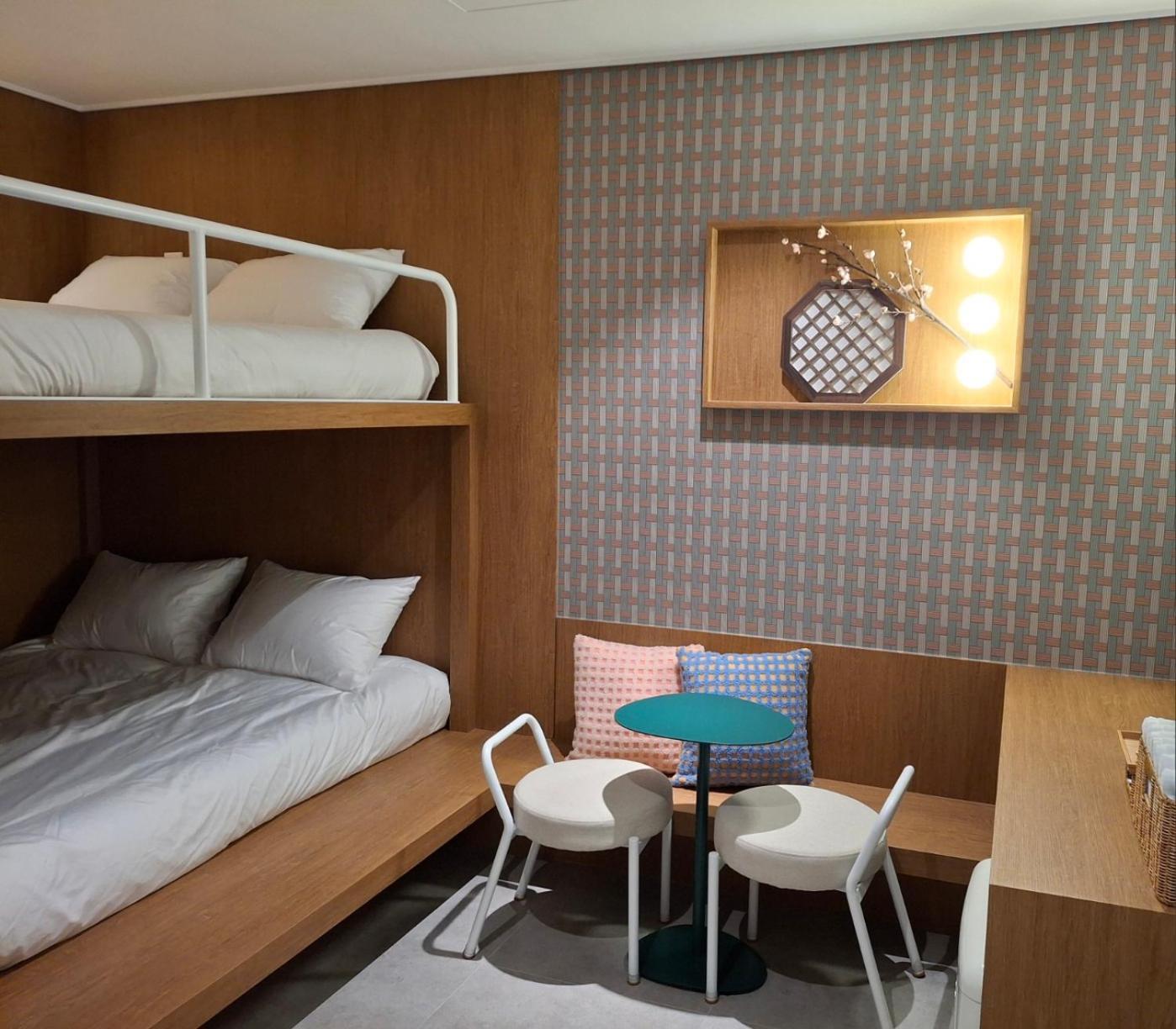 Huga Inn Seoul Bagian luar foto
