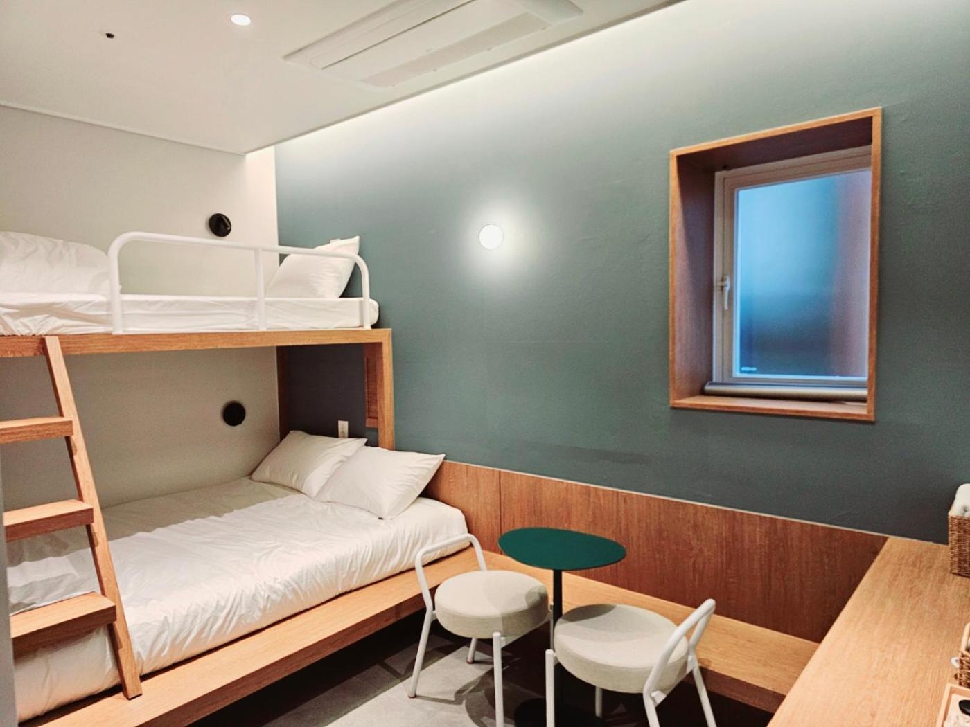 Huga Inn Seoul Bagian luar foto