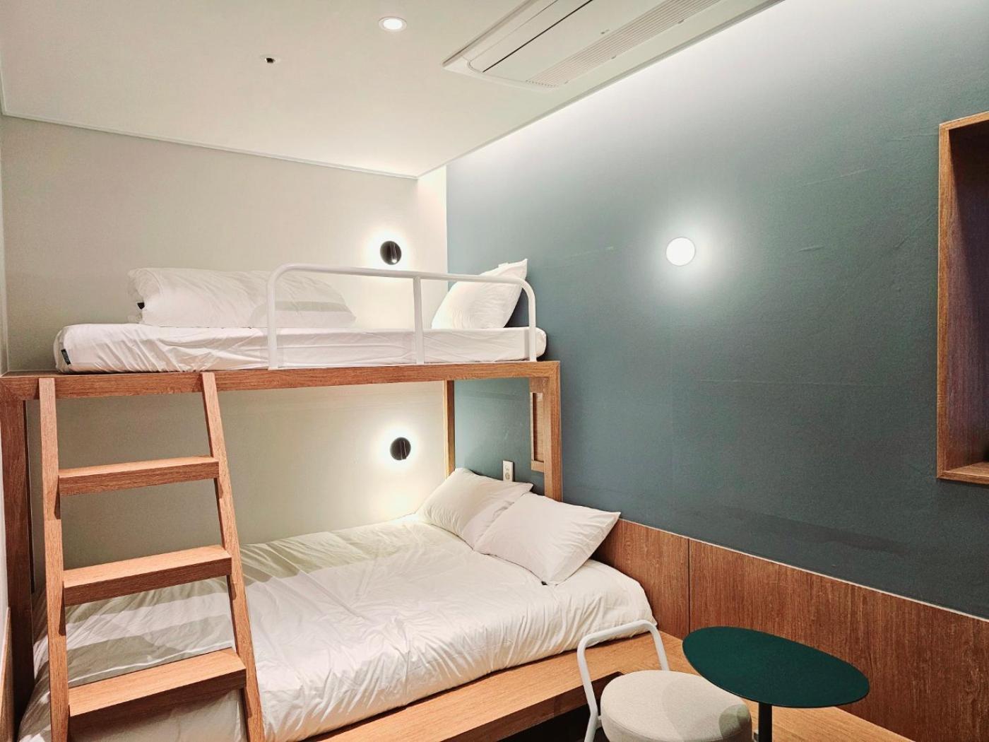 Huga Inn Seoul Bagian luar foto