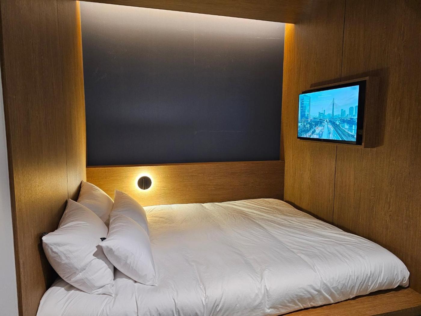 Huga Inn Seoul Bagian luar foto
